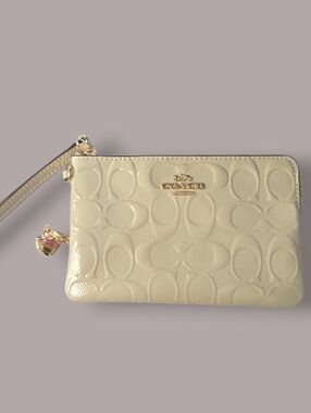 NWT Coach Wristlet With Heart Charm